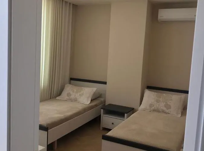 Fafa Deluxe Golem (Tirana)