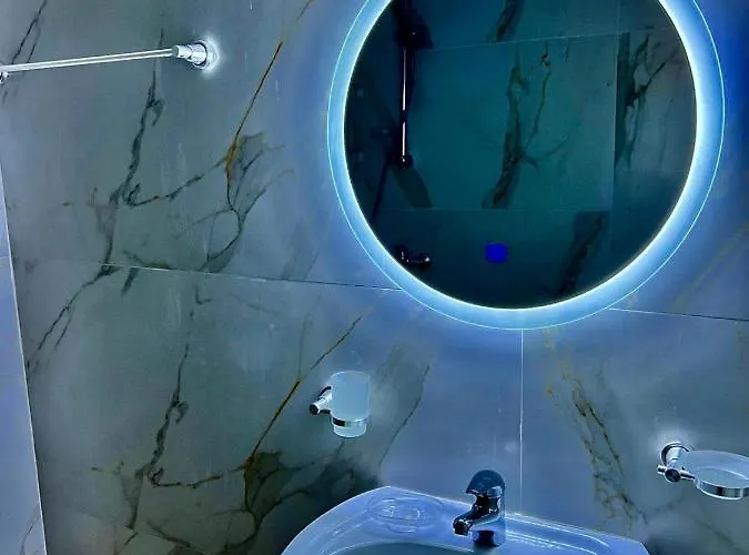 Fafa Deluxe Apartament Golem (Tirana)